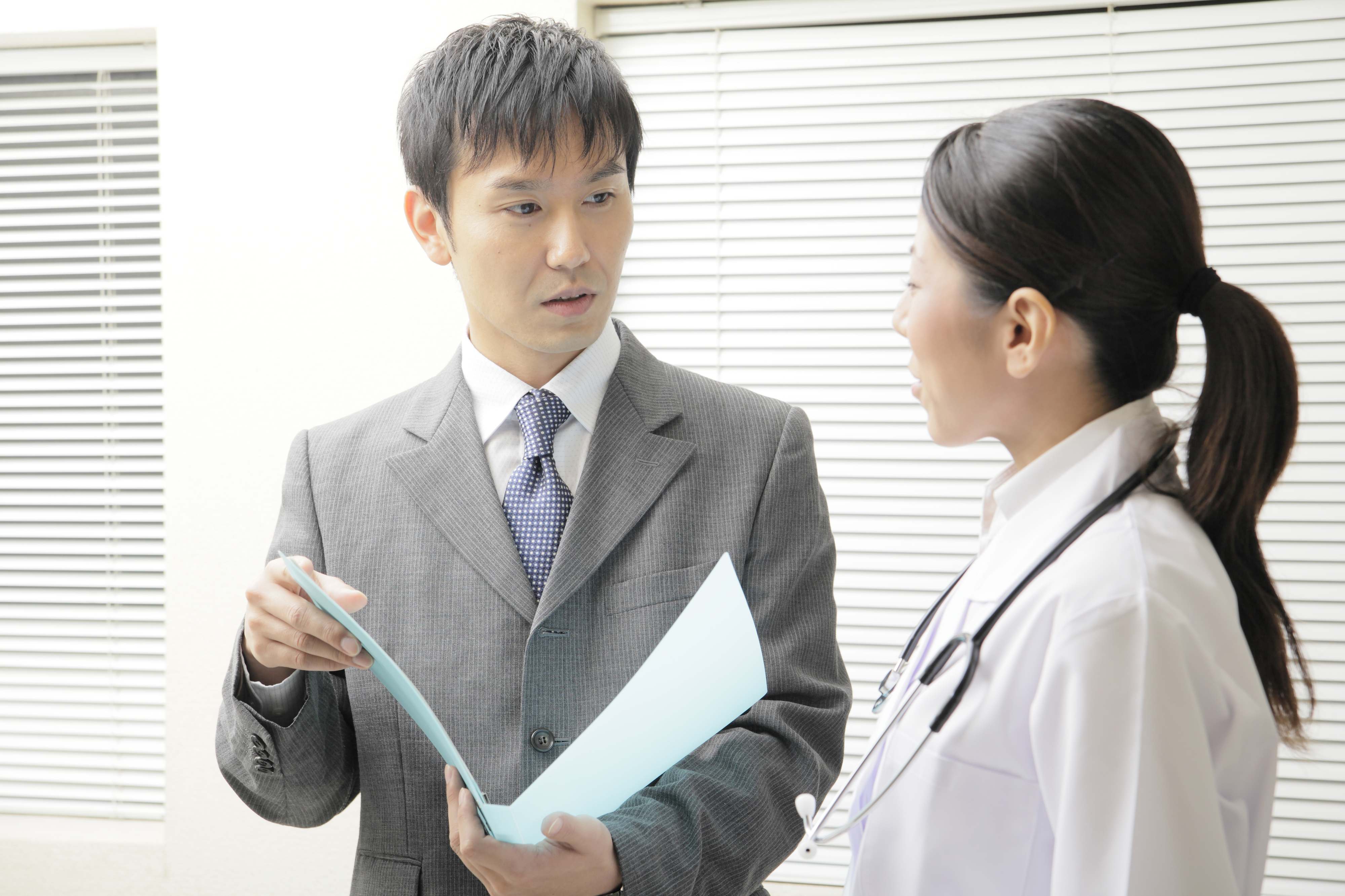 「出資持分あり・なしの医療法人の違い」と「医療法人を承継する際の注意点」